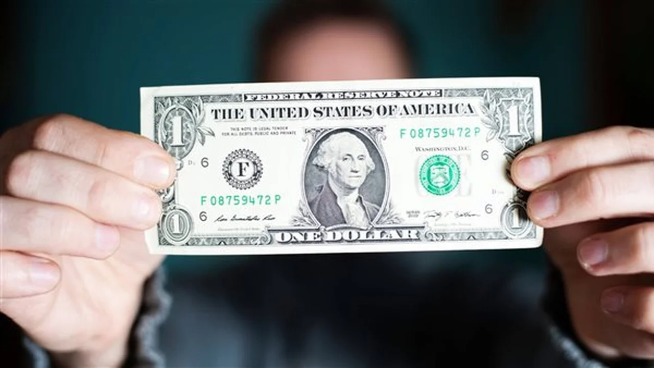 تحديث يومي.. استقرار سعر الدولار في البنوك والسوق الموازية 5 ديسمبر 2025